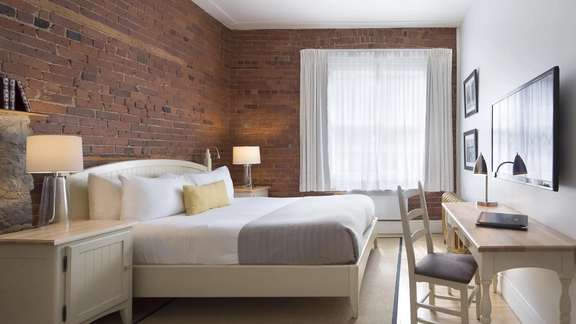 Hotel Auberge Saint-Pierre Quebec City