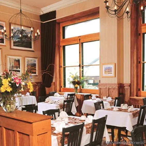 Hotel Auberge Saint-Pierre Quebec City