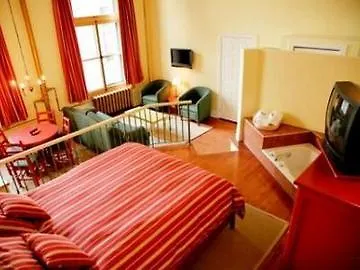 Auberge Saint-Pierre Quebec City Hotel