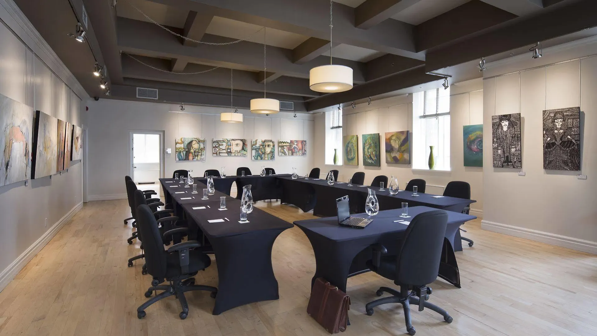 **** Hotel Auberge Saint-Pierre Quebec City Canada