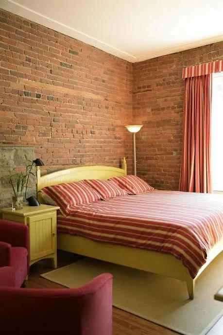 **** Hotel Auberge Saint-Pierre Quebec City Canada