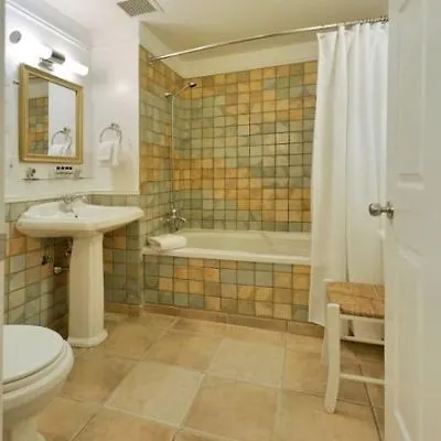 Auberge Saint-Pierre Quebec City Hotel