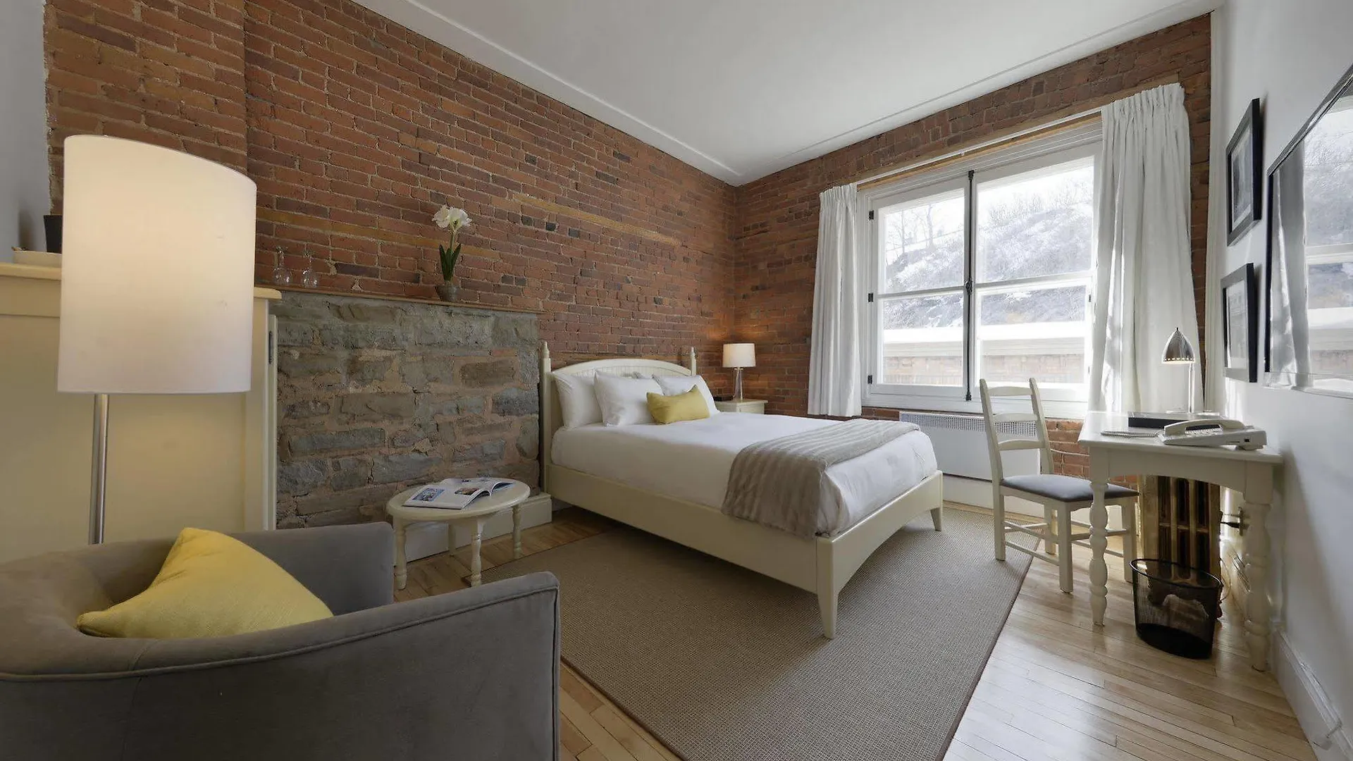 Auberge Saint-Pierre Quebeque Hotel