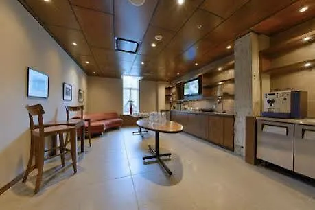 Auberge Saint-Pierre Quebeque Hotel